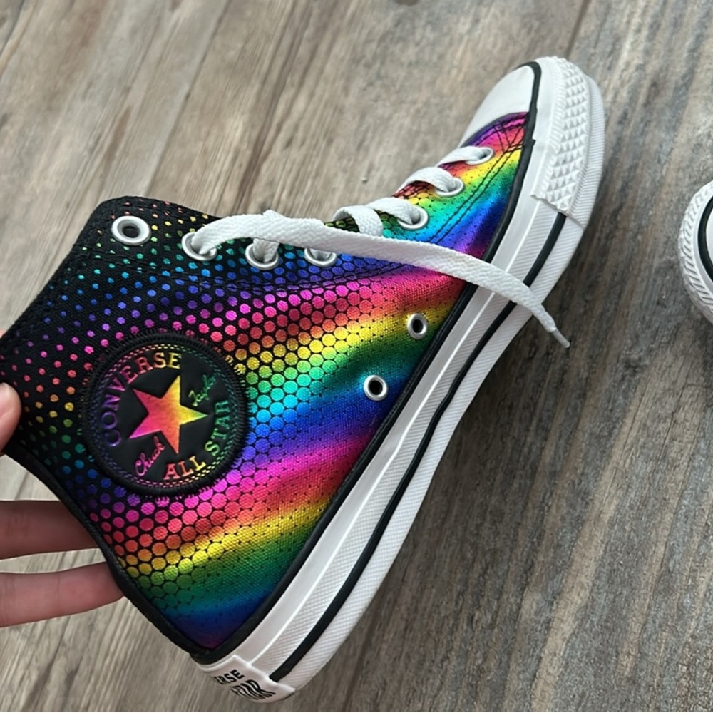Rainbow scene all star converses
